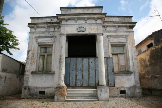 Sem preservação, casarão histórico de Mogi das Cruzes está